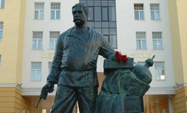 Поспелов Михаил Дмитриевич: «Мое дело — охранять границу». Настоящая история «таможенника Верещагина»