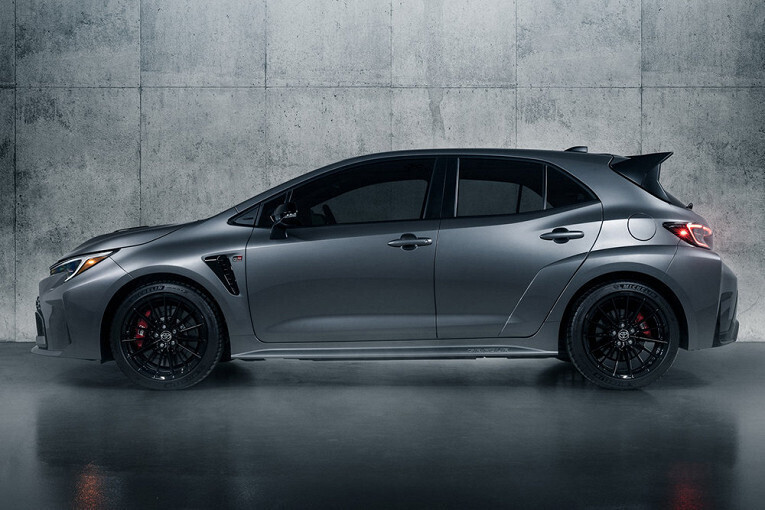 Новая Toyota GR Corolla: более 300 сил, МКП, полный привод и ручная сборка.