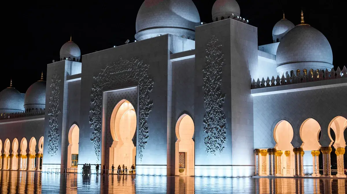 Сегодня начался Рамадан: как правильно войти в уразу 2 апреля. Как молиться и что запрещено делать до 2 мая. Расписание для намазов и приемов пищи