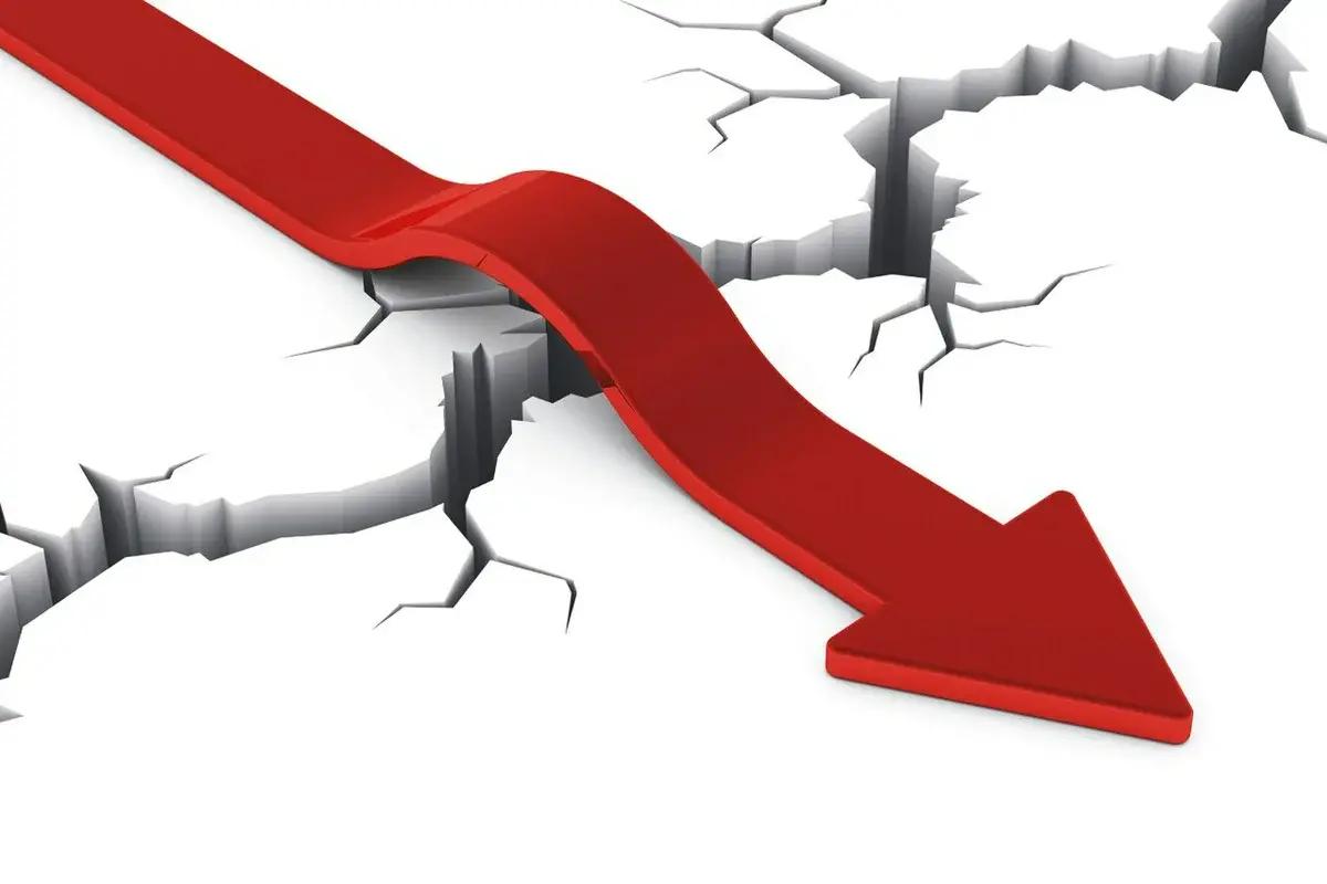 «Сейчас мы видим только первые последствия». Чем для экономики России и для каждого отдельного ее жителя могут обернуться западные санкции