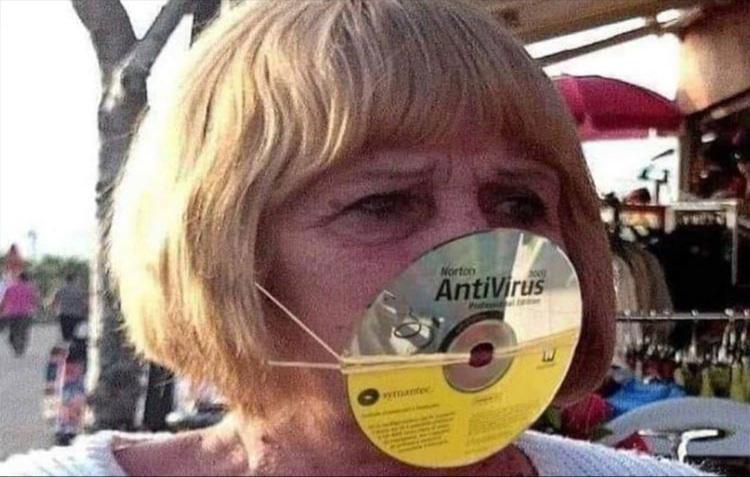 Масочное безумие в фотографиях