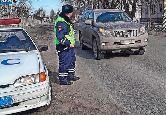 Весной 2022 миллионы автомобилистов будут оштрафованы или лишены прав: Как избежать наказания?