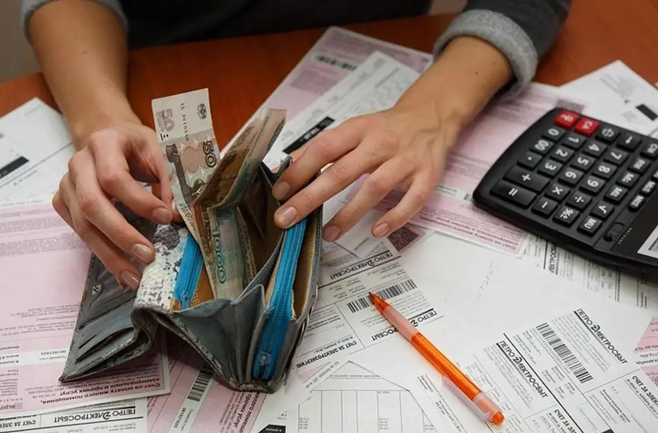 Списать долги по ЖКХ. Как можно списать долги за ЖКХ. В каких случаях списать долги возможно. Списание пени по ЖКХ при смерти должника, как происходит