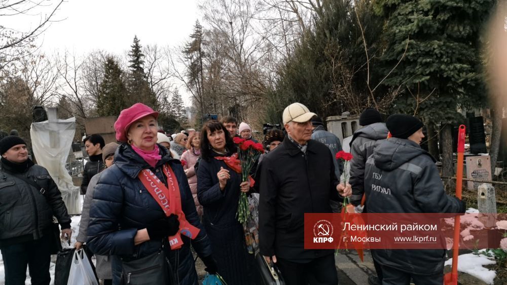 Первый день весны оказался для Ленинского райкома КПРФ насыщенным