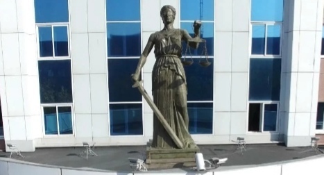 Фемида слепа?