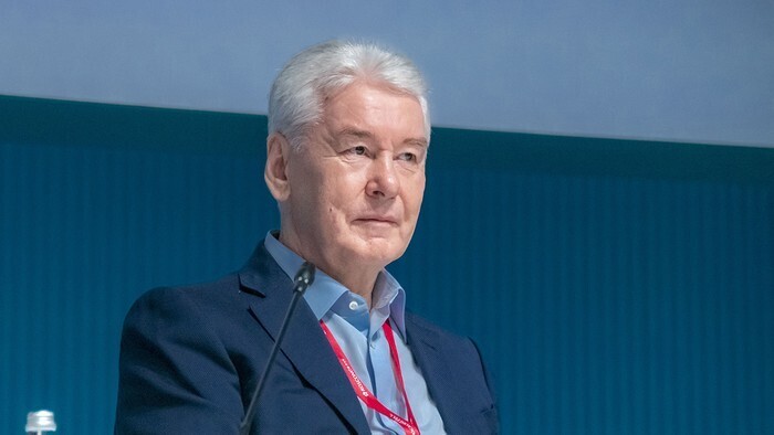 Собянин разрешил владельцам кафе не демонтировать летние веранды на зиму