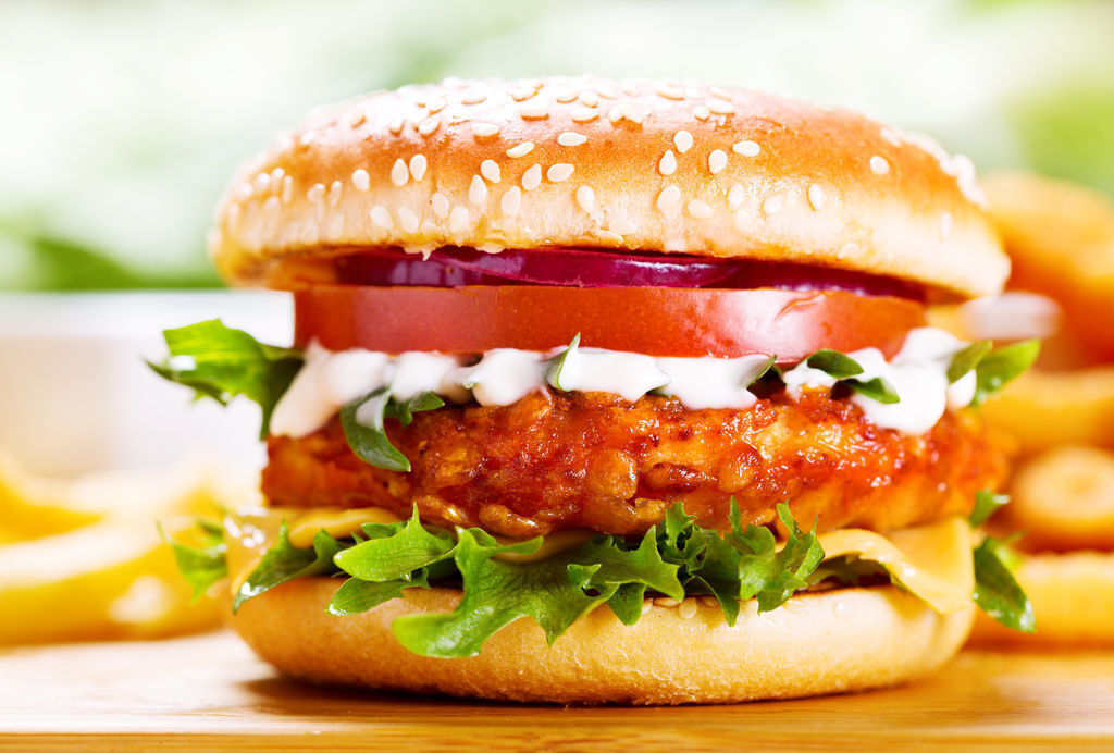 Американцы подали в суд на сеть ресторанов Burger King из-за разного размера бургеров в рекламе и в реальности