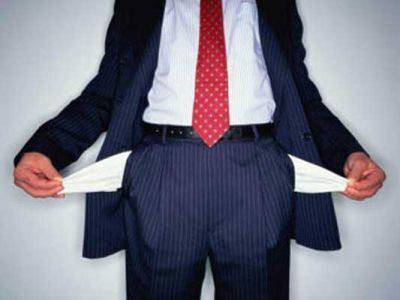 Когда работодатель не имеет права производить удержания из заработной платы? Это касается работников-должников.