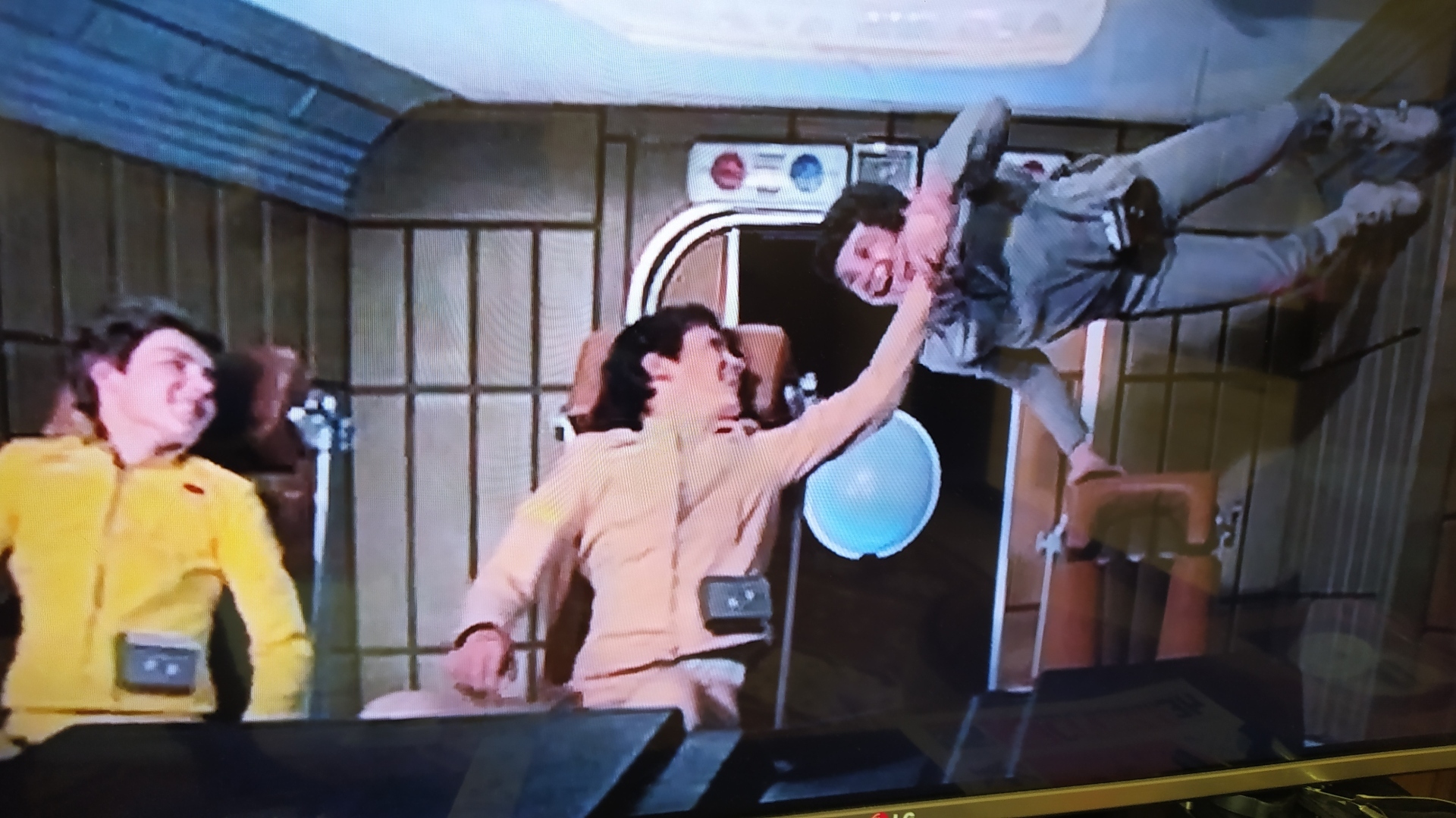 Фильм 1974 года, в котором из детей не старше 14 лет набирается команда для… полёта в космос.