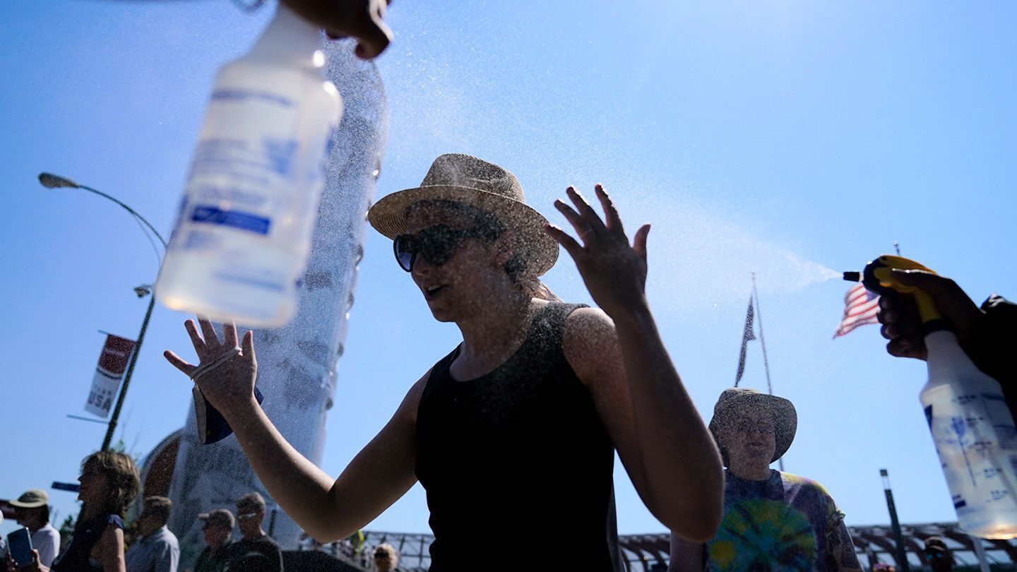 Синоптики предсказали аномальную погоду предстоящим летом 2022 года