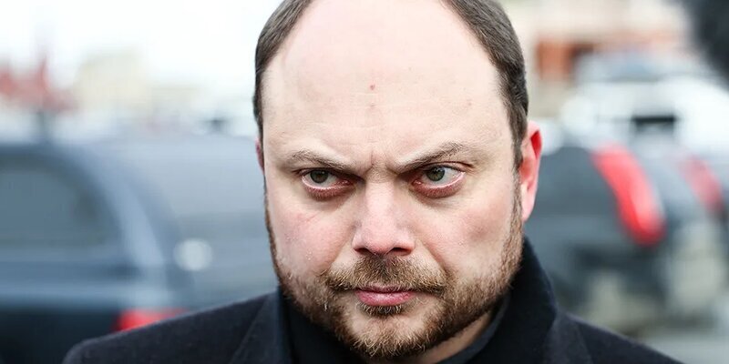 Владимира Кара-Мурзу арестовали на 15 суток за неповиновение сотрудникам полиции