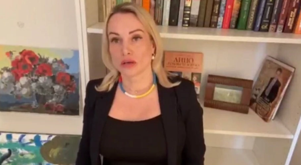 «Я патриотка»: Ворвавшаяся в эфир Первого канала Марина Овсянникова нашла работу в немецком издании