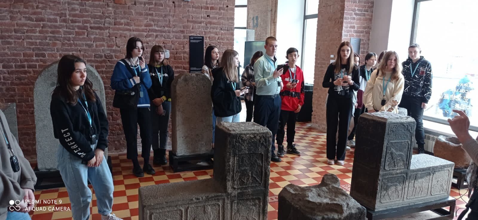 12 апреля учащиеся 8 и 9 классов МБОУСОШ 5 в рамках программы "Школьники Приморья" побывали в столице Приморского края и Дальнего Востока