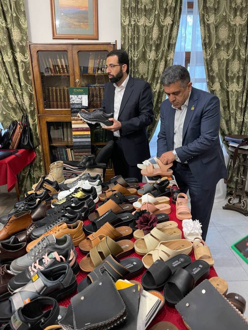 Стало известно, как будут выглядеть иранские «шмотки», которыми могут заменить санкционные бренды