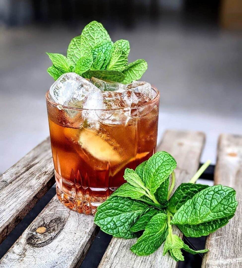 Коктейль для пятничного вечера – CYRANO