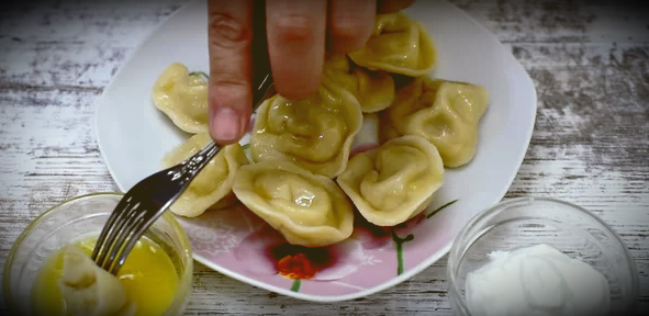 Блюдо из детства. Пельмени с сырой картошкой.