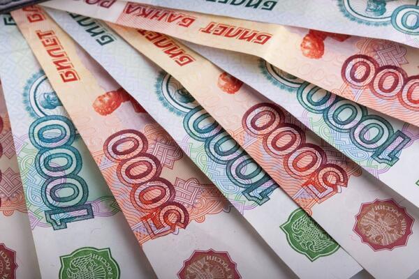 Когда и на сколько повысится МРОТ в России, Работодатели поднимут зарплаты под новый МРОТ почти в два раза
