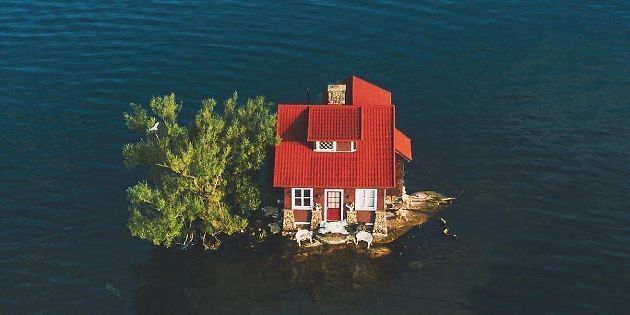 Самый маленький обитаемый остров в мире