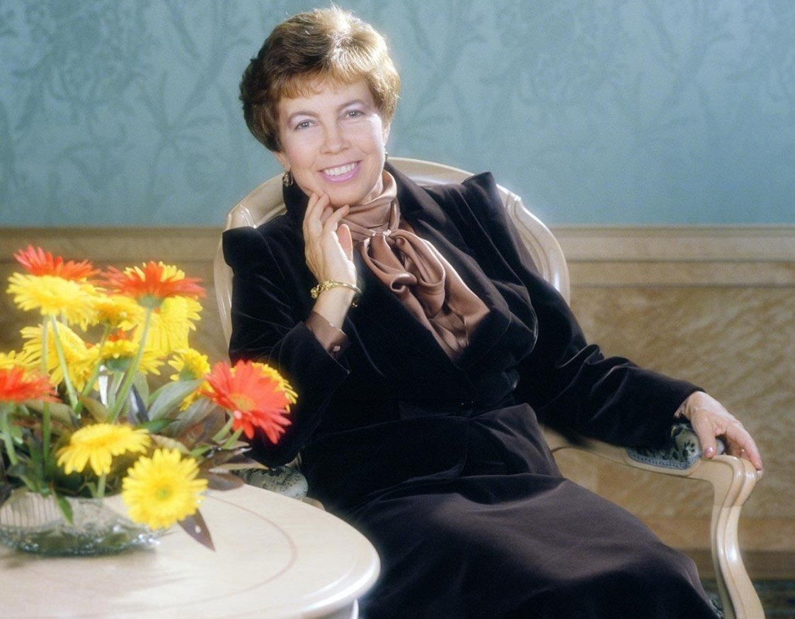 От Хрущевой до Путиной: как одевались первые леди нашего государства