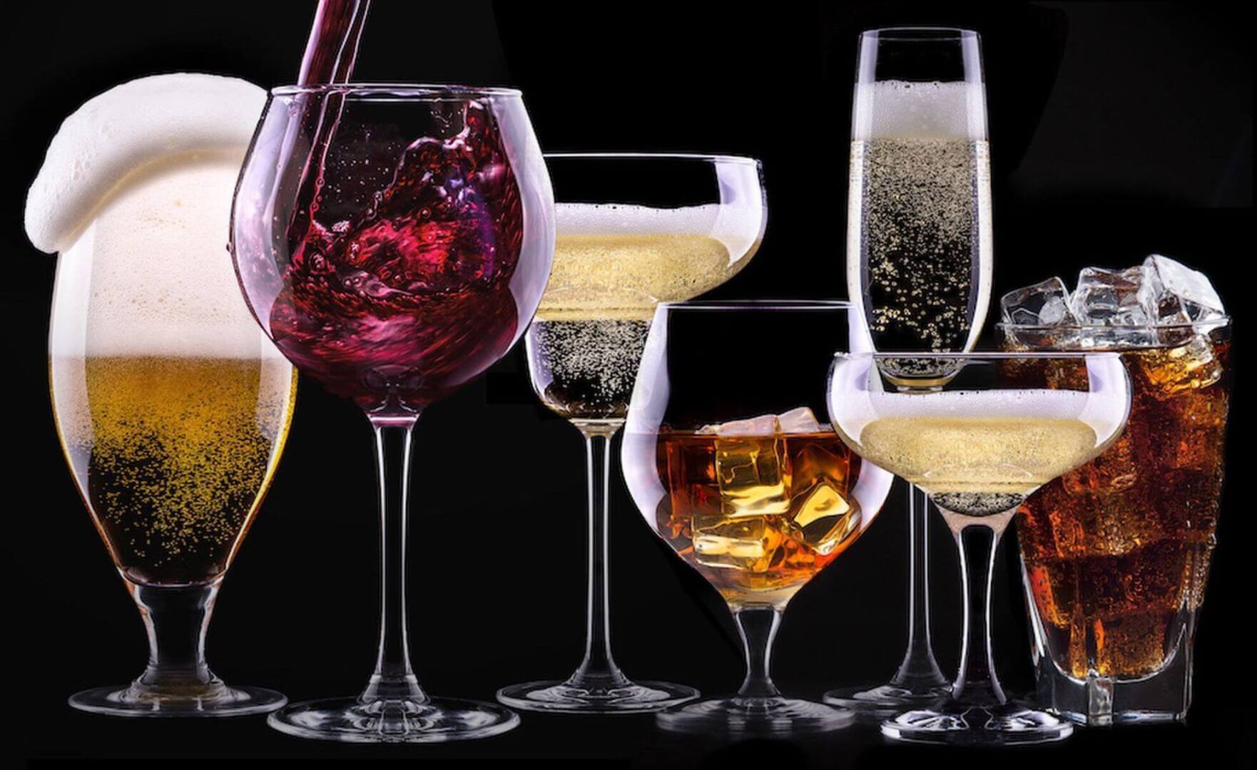 К новогодним праздникам на российских полках появится импортный алкоголь: 2 ноября 2022 года подписан перечень для параллельного импорта