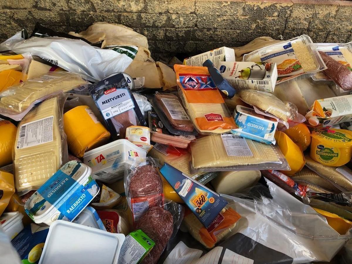 "Десять лет питаюсь только с помойки": жизненный рассказ американки + уникальные советы, как правильно выбрать просрочку. Неужели это ждёт Россию?!