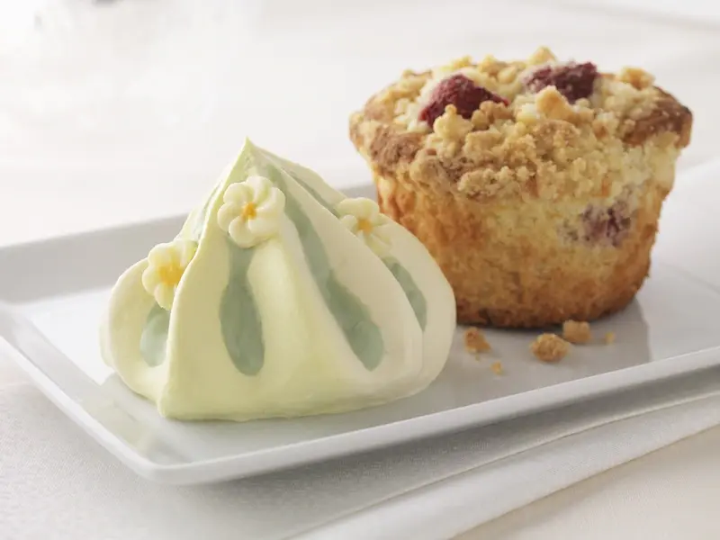 Кекс с малиной