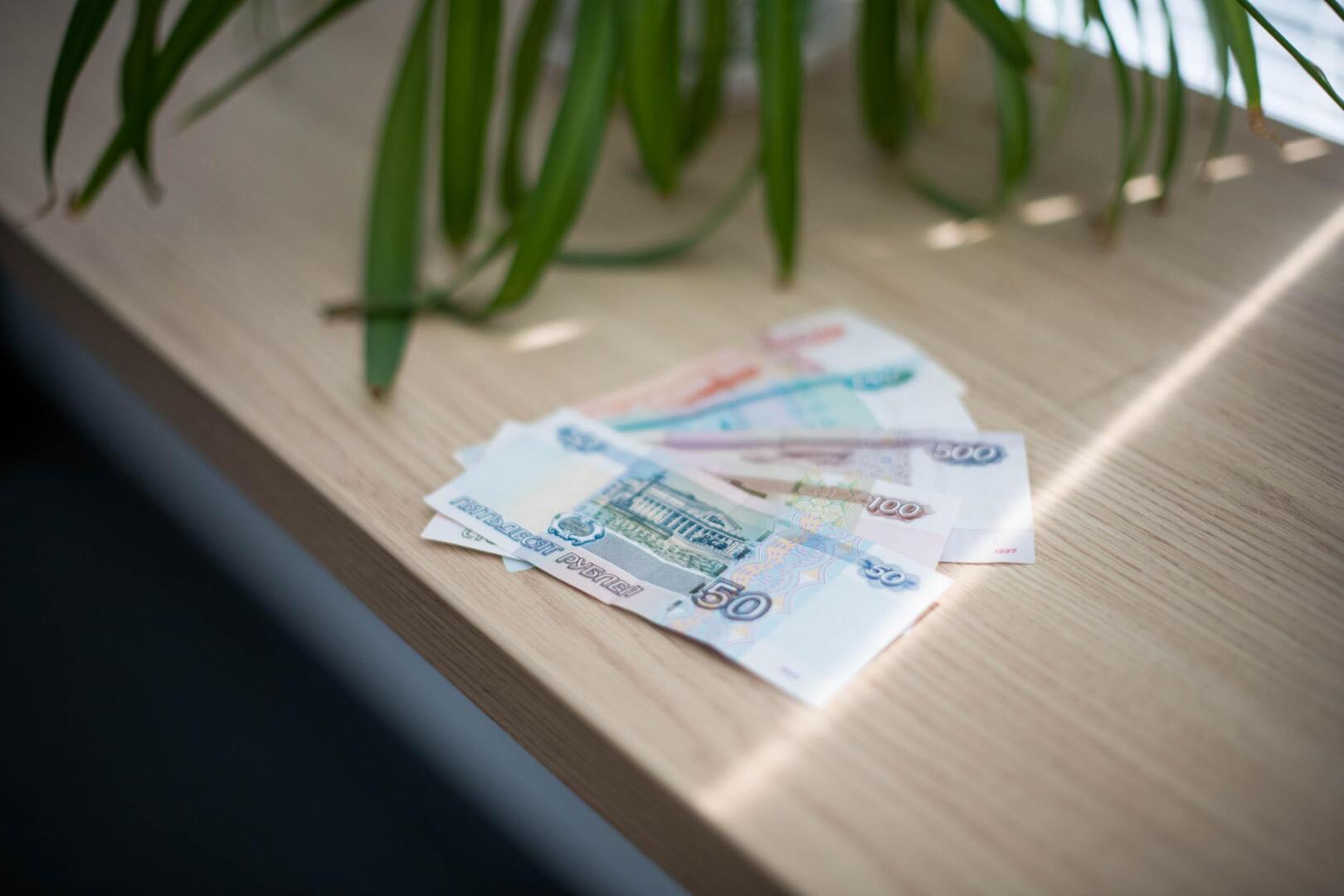 «Денег нет, банки требуют вернуть долг за умершего, как быть?»: как получить наследство, если не можешь оплатить госпошлину