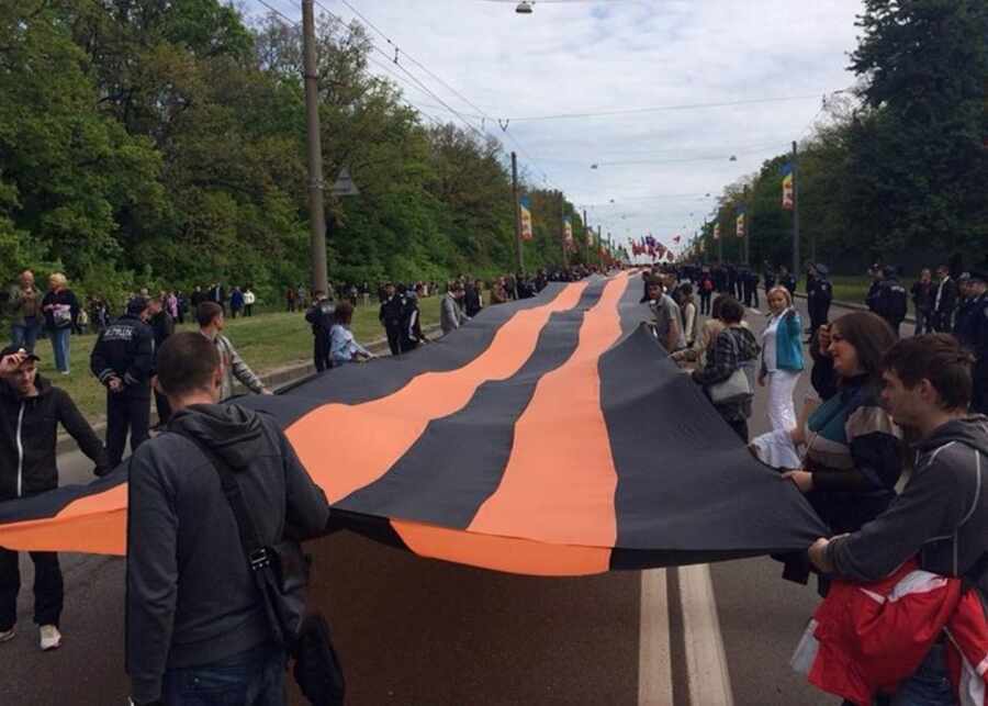 В Молдавии выступили против решения парламента запретить георгиевскую ленту