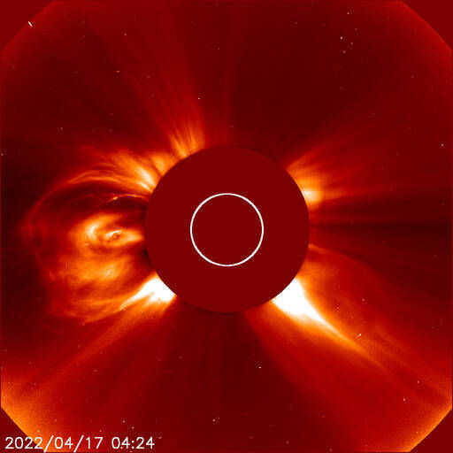 СОЛНЕЧНАЯ АКТИВНОСТЬ ВСПЫШКА X1.1, Большая группа пятен на сонце