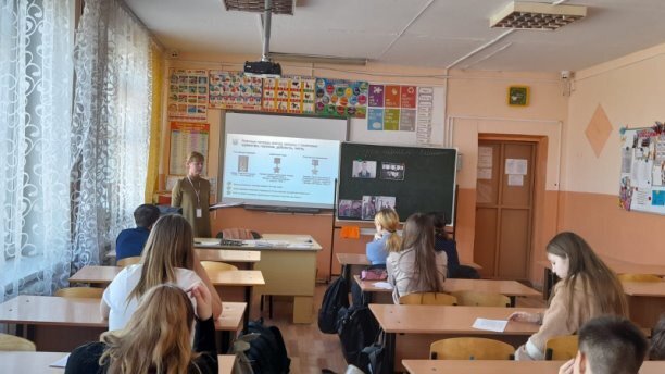 18 апреля прошёл классный час в 7 "а", классный руководитель Ольга Александровна Кирюткина, по теме " Герои нашего времени ".