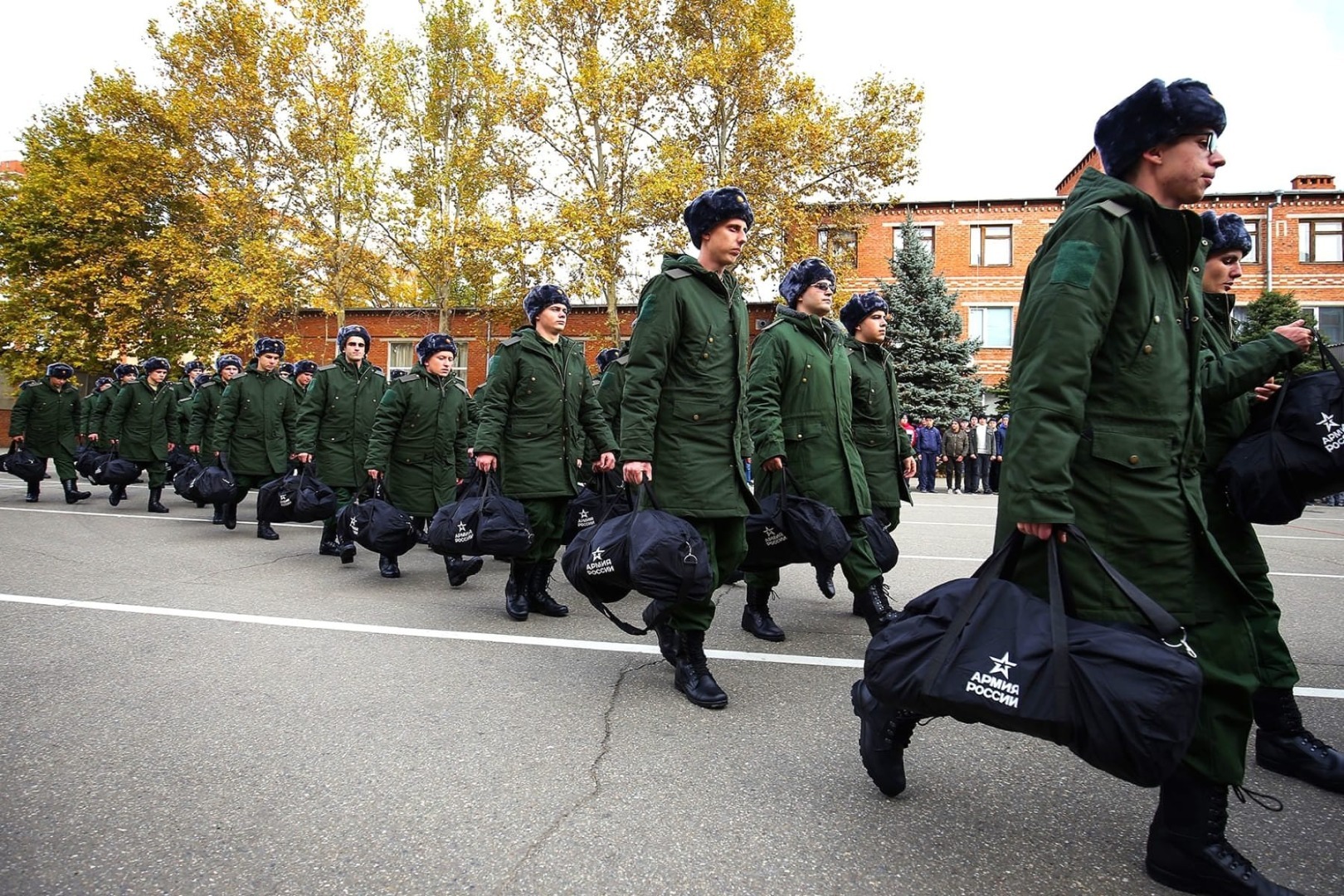 Россиянам дают отсрочку от армии на «Госуслугах»