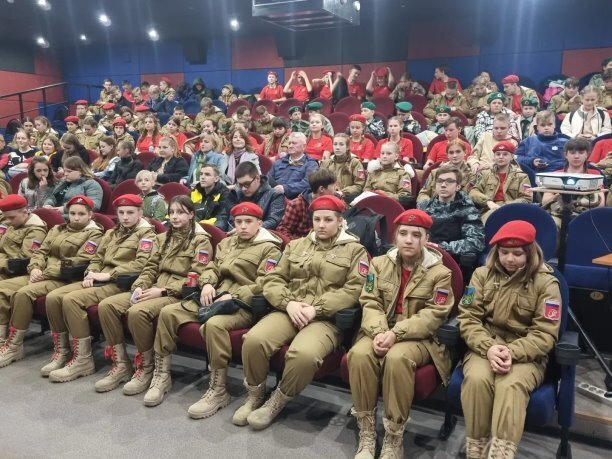 Ребята юнармейских отрядов со всего Черниговского района собрались 18 апреля в РДК<span style=