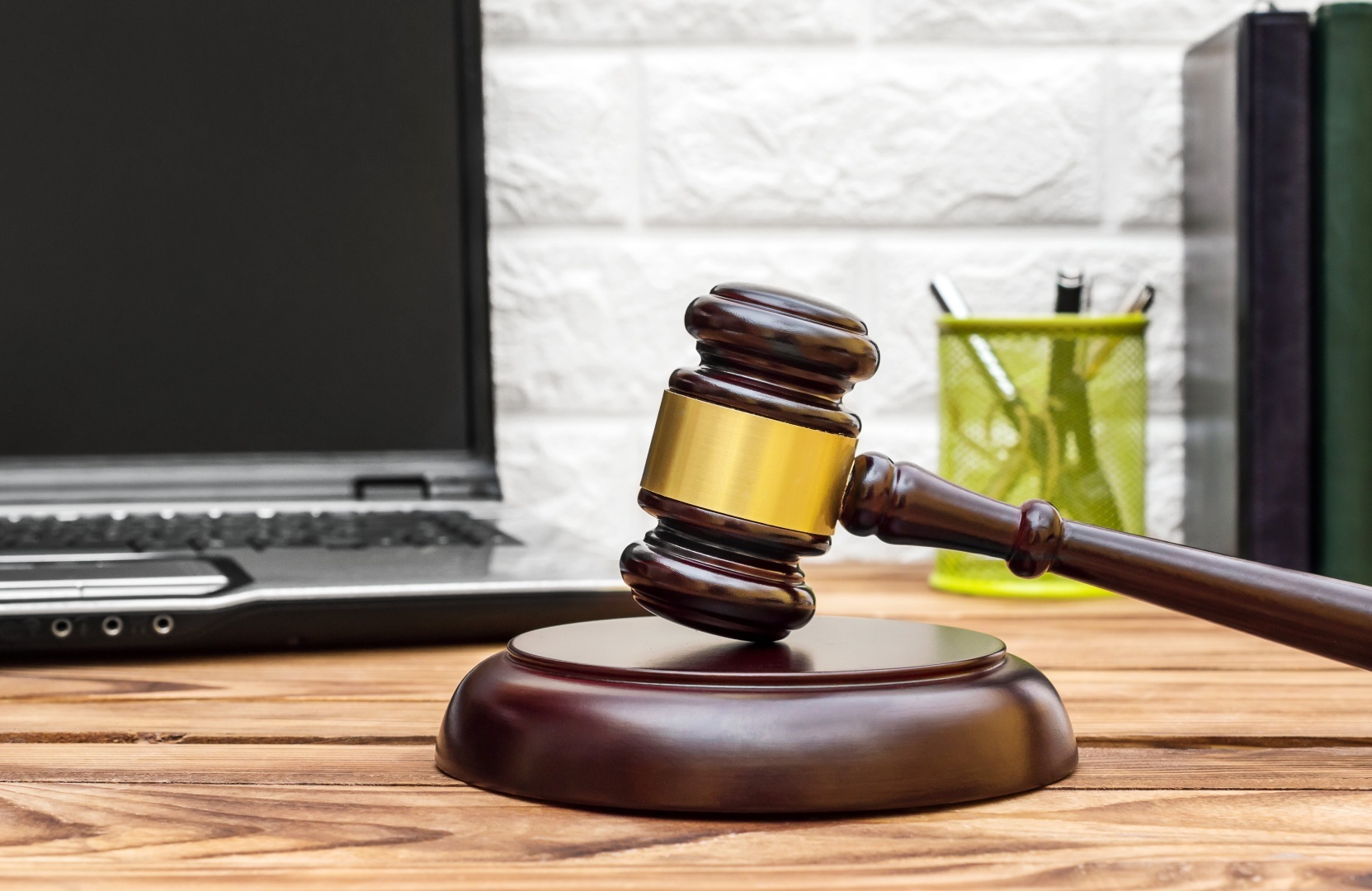 «Обещали восстановить в должности, но обманули»: ВС разрешил работнику оспорить увольнение «по собственному желанию» спустя год