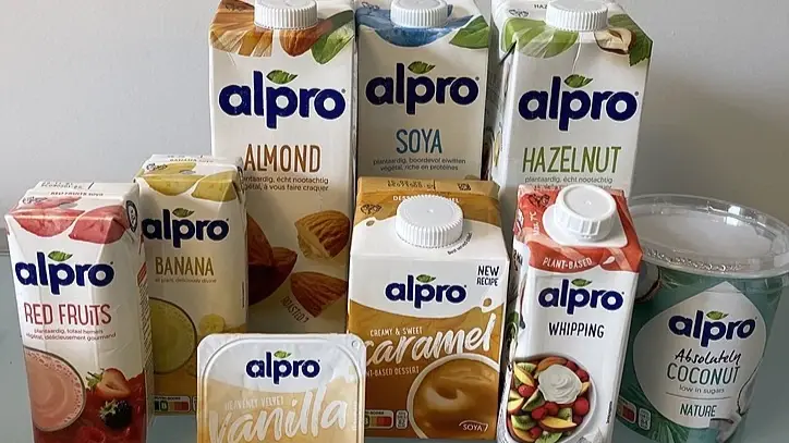Danone прекращает поставки в Россию продукции Evian и Alpro