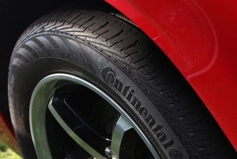 Conti возобновляет производство в России