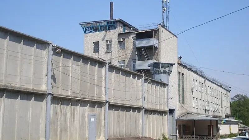 На Урале математику дали 15 лет колонии за развращение 5-летней дочери. Он вышел из ванной без полотенца