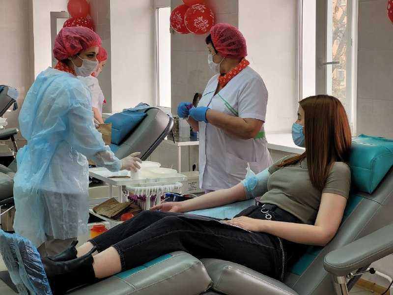 Доброе утро! Сегодня в России национальный День донора! А вы являетесь донором крови?