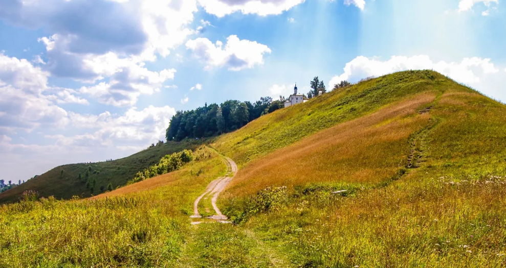 Прогноз погоды на лето в России-2022: какой будет погода на юге, Урале, Сибири, Дальнем Востоке и в столицах – Москве и Петербурге