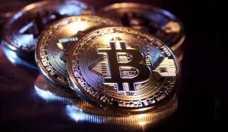 Что такое криптовалюта? Как купить? Банк России сообщил о новых действующих правилах в 2022 г. Россиянам разрешили покупать евро и доллары.