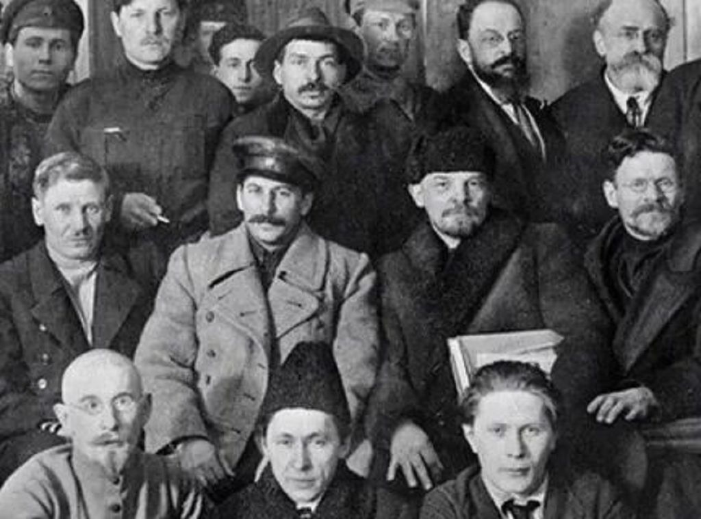 Ленин всегда живой. С днем рождения!