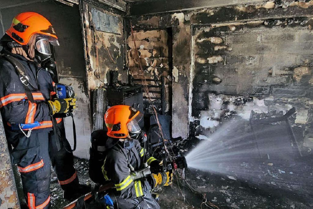 Нет, само загорелось! В Брянске произошел пожар в районе нефтебазы «Дружба»