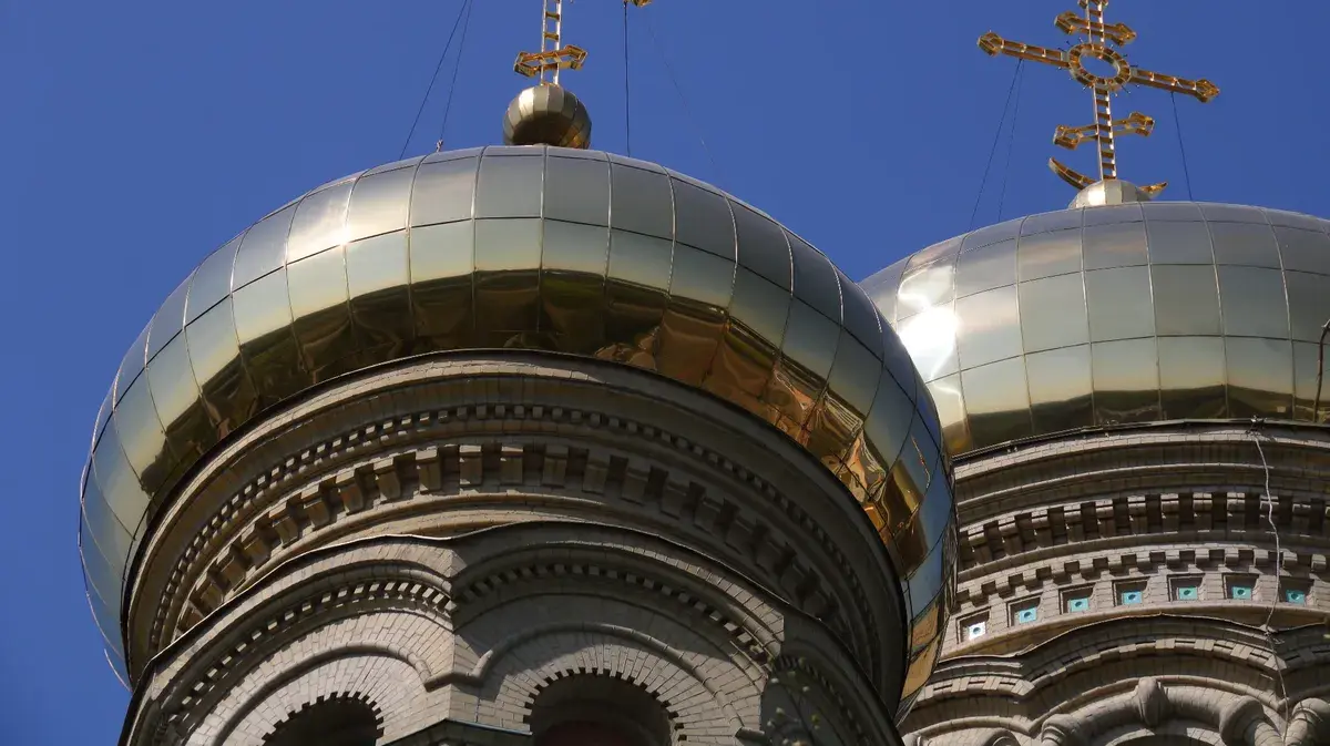 Радоница - 2022: как правильно поминать усопших по церковным традициям 3 мая. Все молитвы - запреты и дела родительского дня