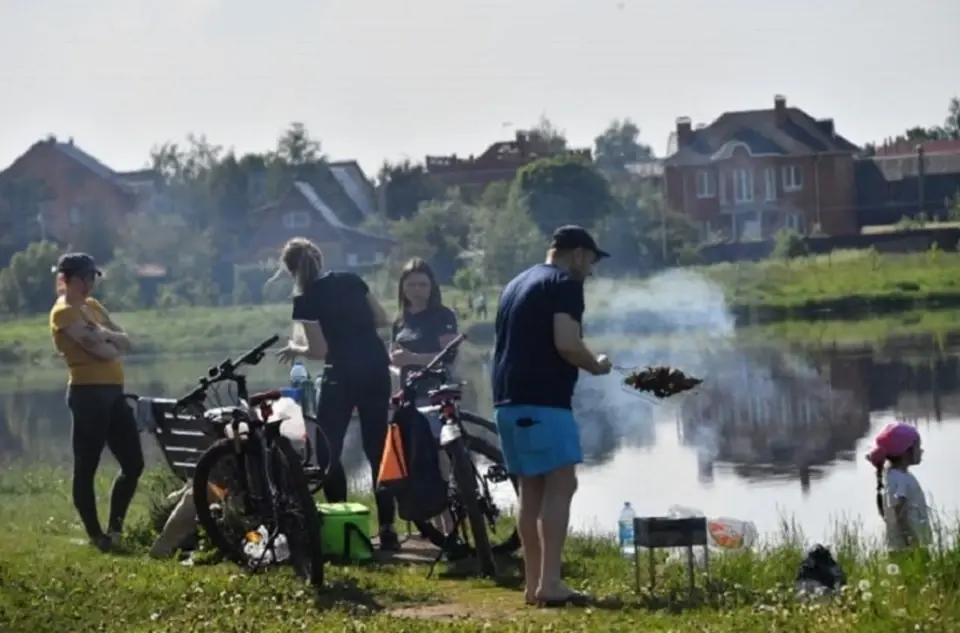 Как отдыхаем в мае 2022: будут ли выходные с 1 по 10 мая? Официальные праздничные дни в России, сколько отдыхаем? Календарь майских праздников