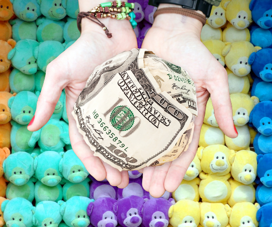 Дохранились и допокупались... А вы еще храните деньги в зарубежных банках и покупаете там имущество?