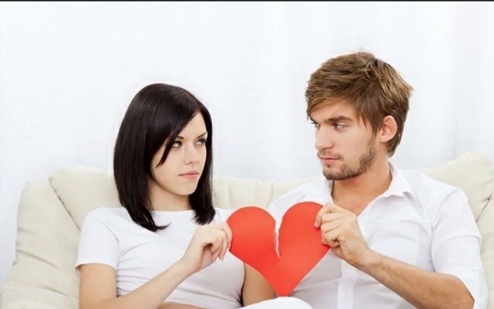 Так в чем же причина развода?