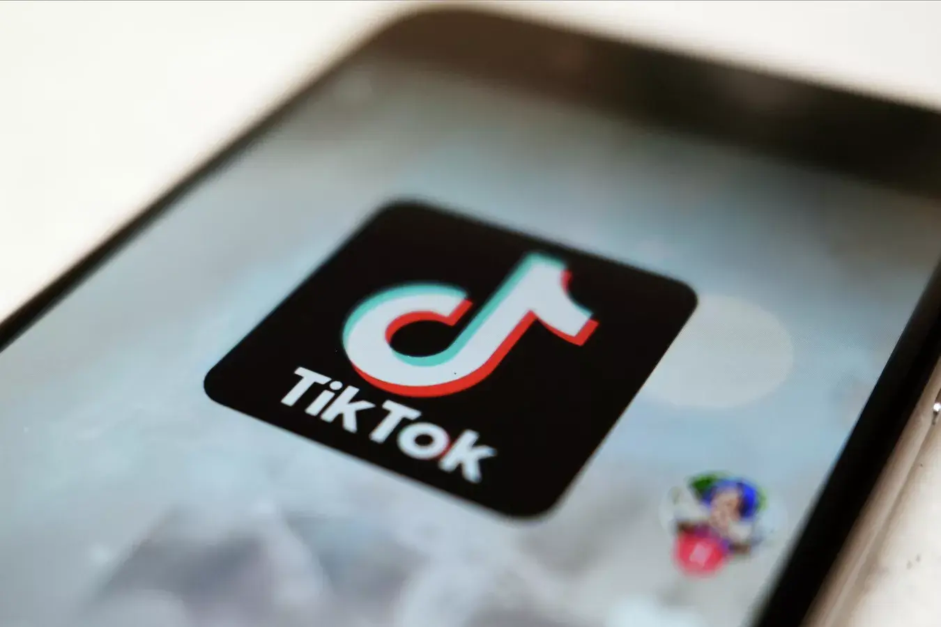 TikTok опроверг возвращение для россиян возможности размещать ролики