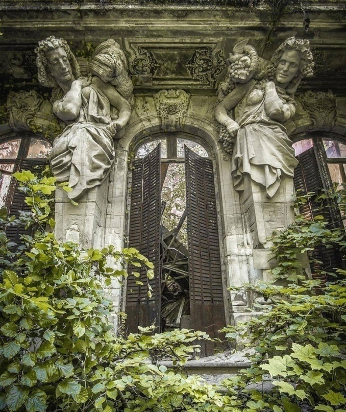 Aтмоcфеpные снимки мecт, гдe большe нeт людeй.