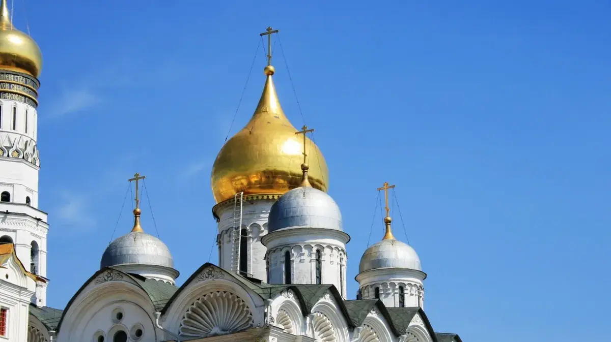 Светлые поздравления 3 мая на Радоницу-2022 – в красивых стихах и нежной прозе