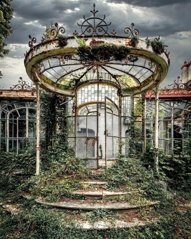 Aтмоcфеpные снимки мecт, гдe большe нeт людeй.