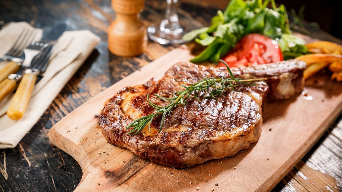 Чем накормили смертника перед казнью: роскошный последний ужин + рецепты блюд